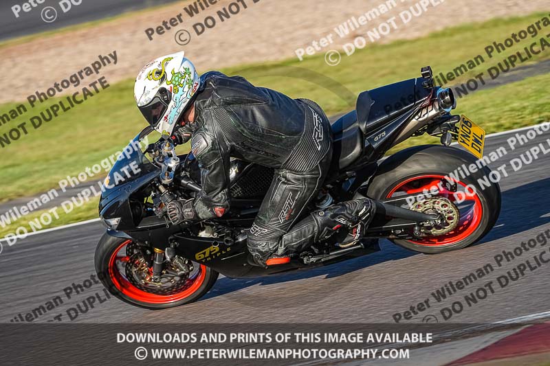 donington no limits trackday;donington park photographs;donington trackday photographs;no limits trackdays;peter wileman photography;trackday digital images;trackday photos